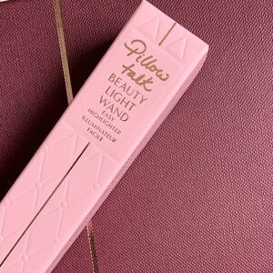 Charlotte Tilbury Pillow Talk Beauty Light Wand - Pink